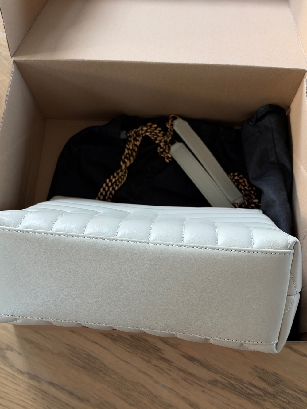 Saint Laurent small loulou Shoulder Bag with Gold Hardware in cream soft - Picture 6 of 12